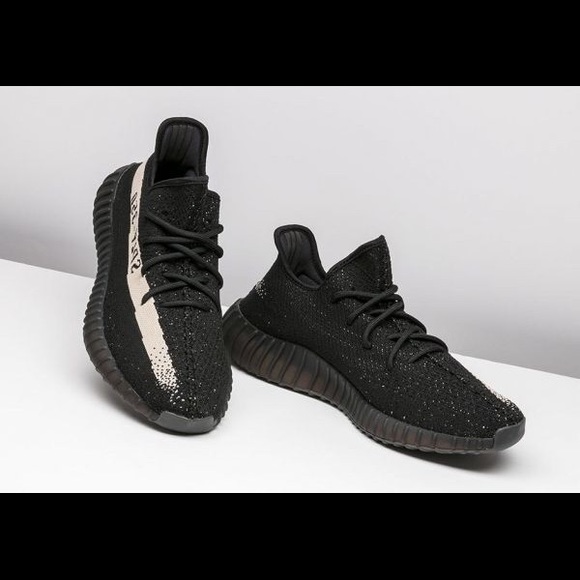 Yeezy V2 Boost, US-9.5, Oreo and also Bred color. - Picture 3 of 8